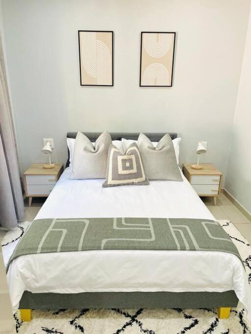 Trendy, Comfortable 1 Bedroom Apartments In Umtata Exterior photo