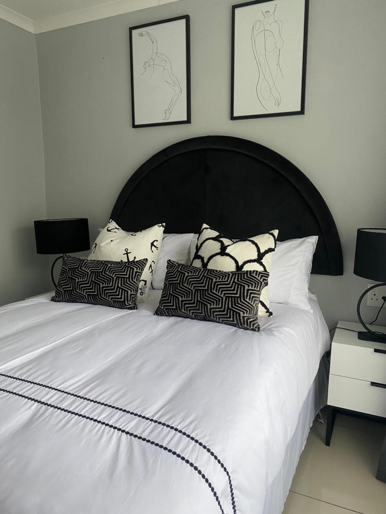 Trendy, Comfortable 1 Bedroom Apartments In Umtata Exterior photo