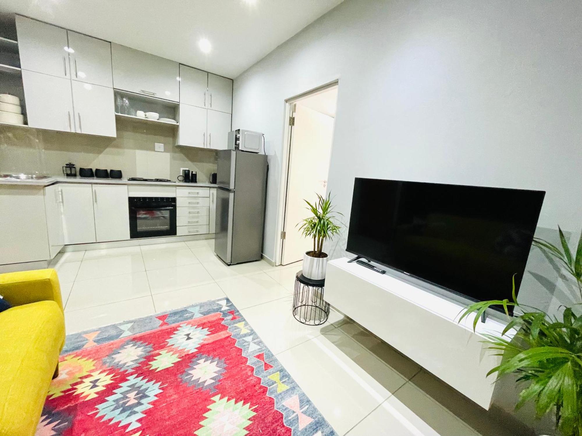 Trendy, Comfortable 1 Bedroom Apartments In Umtata Exterior photo