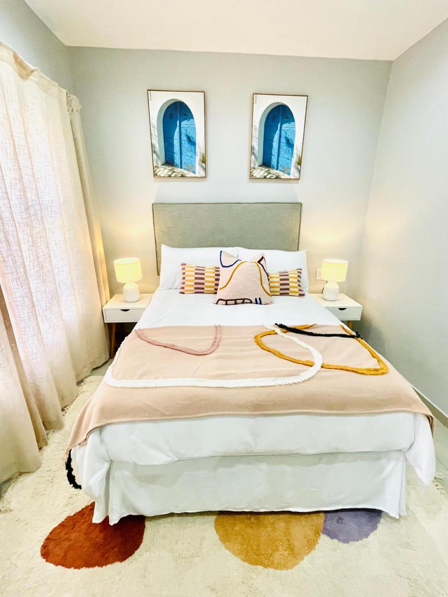 Trendy, Comfortable 1 Bedroom Apartments In Umtata Exterior photo